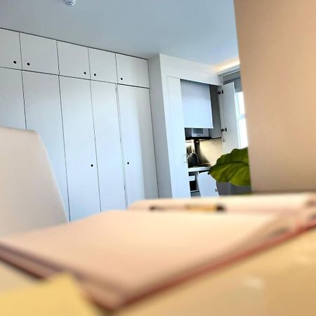 Apt 12 Luxury Living Chic Studio Steps From Beach Hove Extérieur photo
